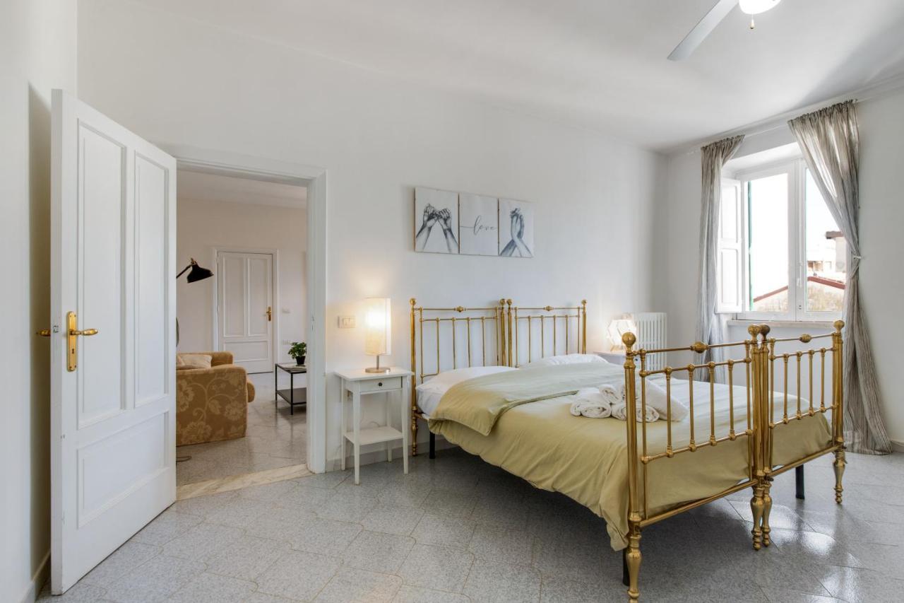 A Due Passi Dal Ponte Apartment - Affitti Brevi Italia กราวีนา อิน ปูเลีย ภายนอก รูปภาพ